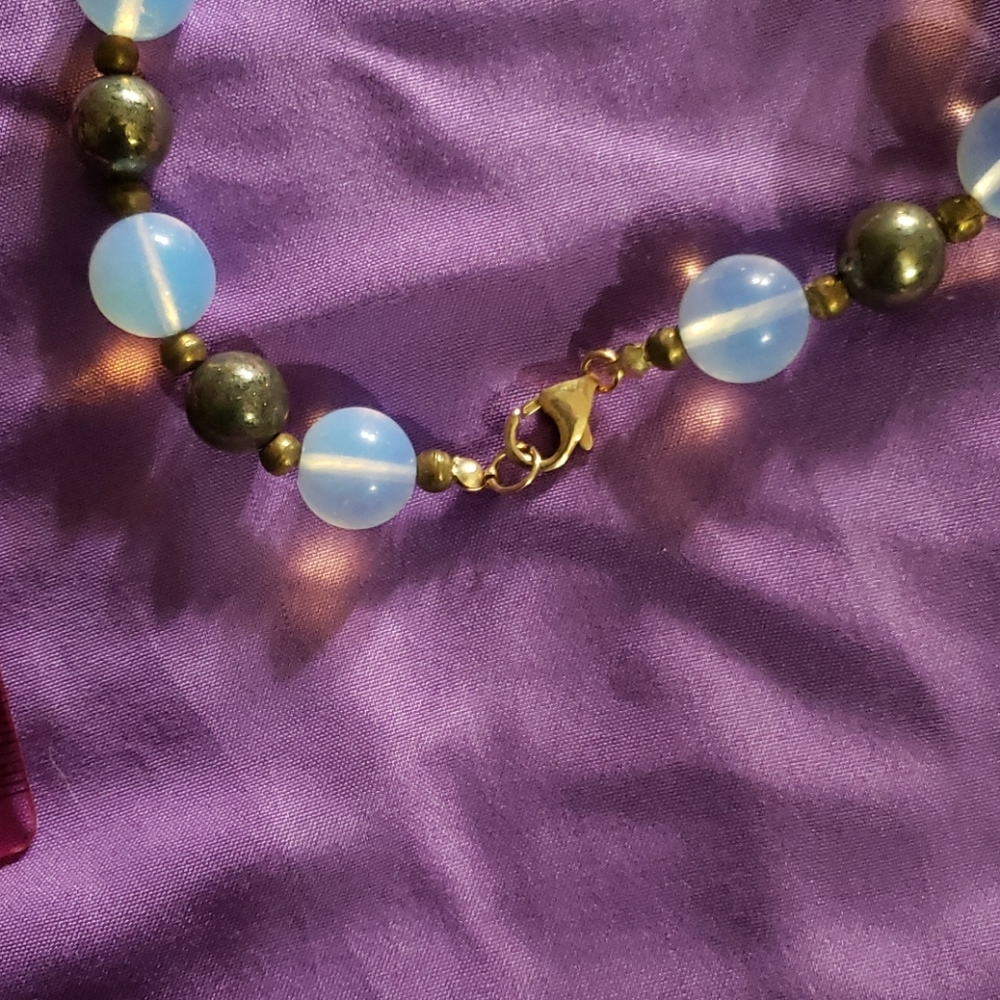 Jewelry - Picture 2 of 3